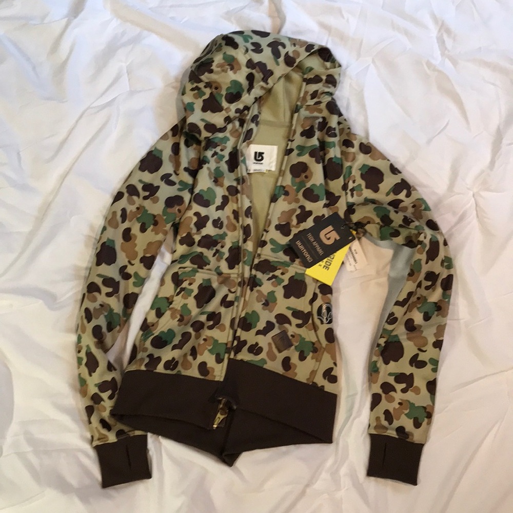 Burton camo hoodie sweatshirt, size small.